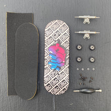 Load image into Gallery viewer, &quot;SIMON DEE&quot; YLLO FINGERBOARD